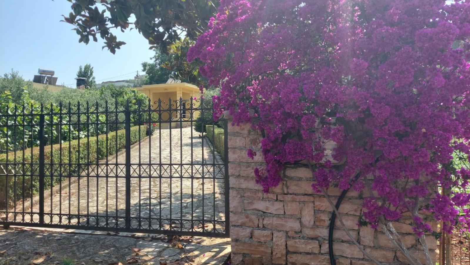 Village Next To The Sea Holiday home Sarande